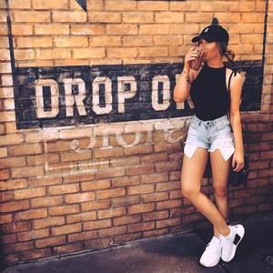 Meet your Posher, Kelli